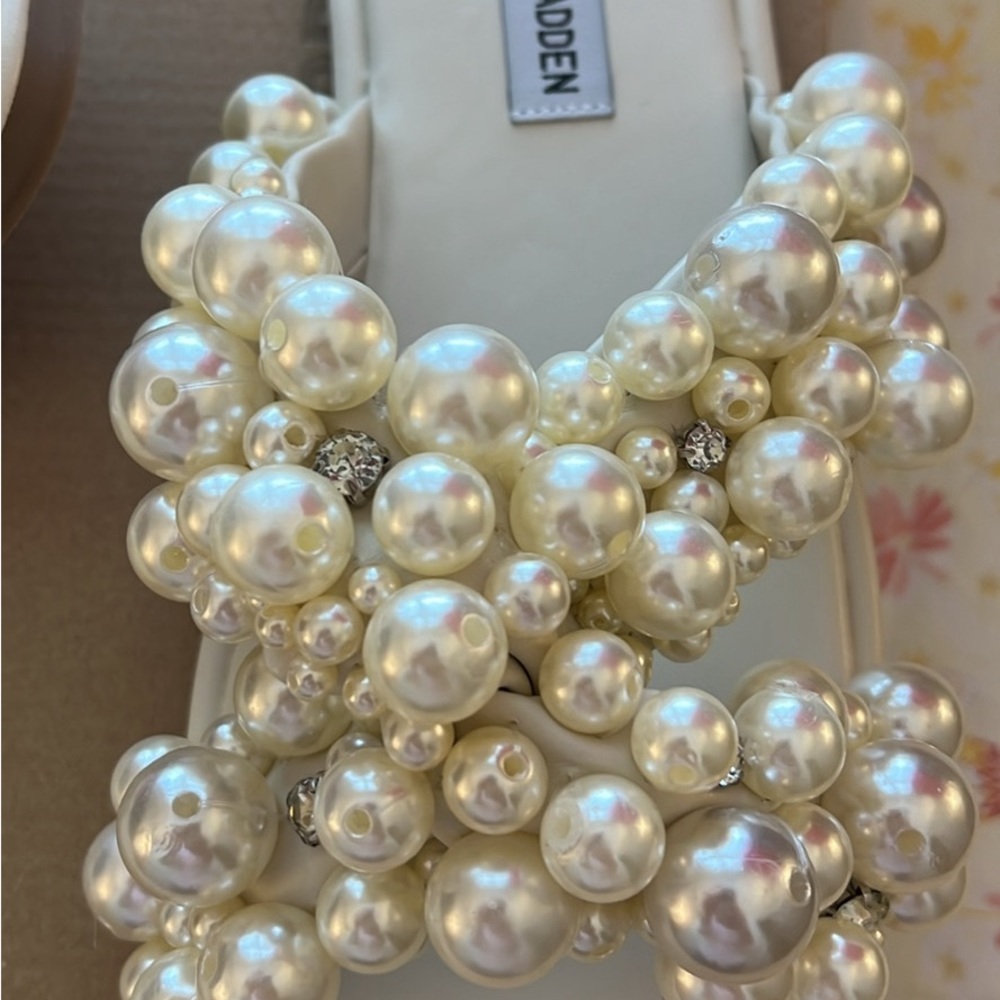 Steve Madden NEW in Box Duri Pearl Sandal 9.5